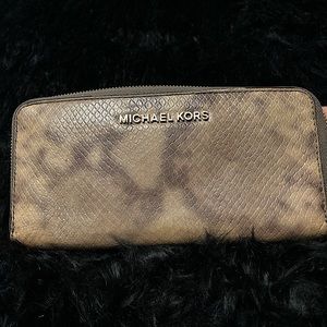 MICHAEL KORS Embossed Python Snakeskin Zip Around Wallet GUC